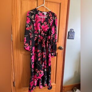 Sofia Jeans by Sofia Vergara Floral Wrap Midi Dress